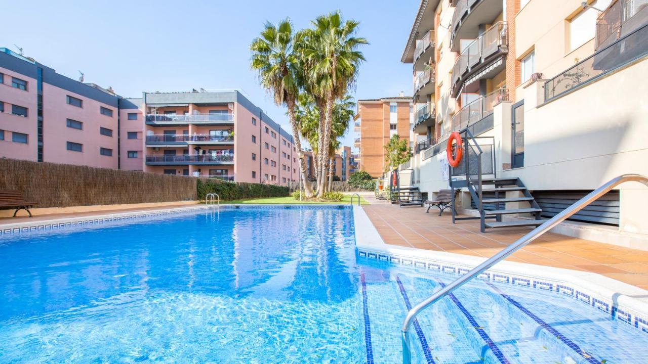 2P-51 - Lloret De Mar Exterior photo
